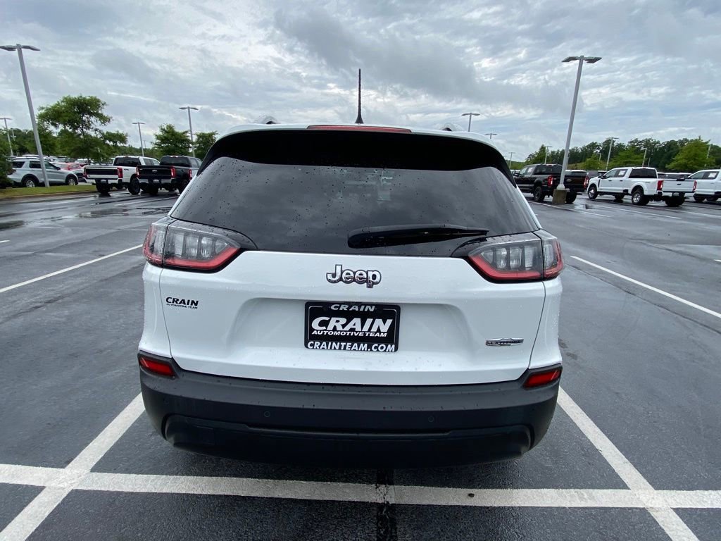 Used 2019 Jeep Cherokee Latitude w/ Popular Appearance Group FWD image 6