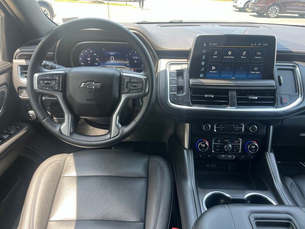Used 2023 Chevrolet Tahoe Z71 w/ Luxury Package AWD/4WD image 16