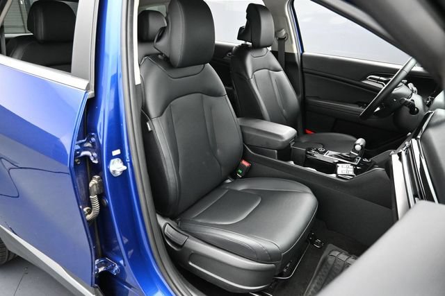 Used 2024 Kia Sportage EX FWD image 29