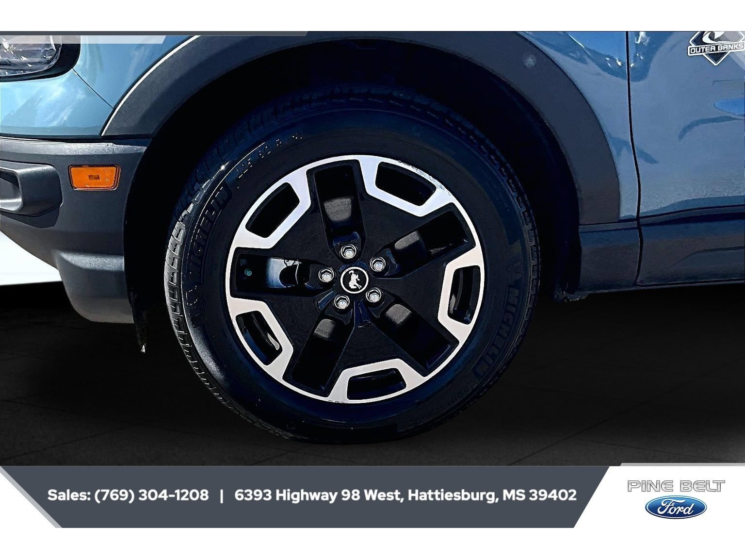 Certified 2023 Ford Bronco Sport Outer Banks w/ Tech Package AWD/4WD image 7