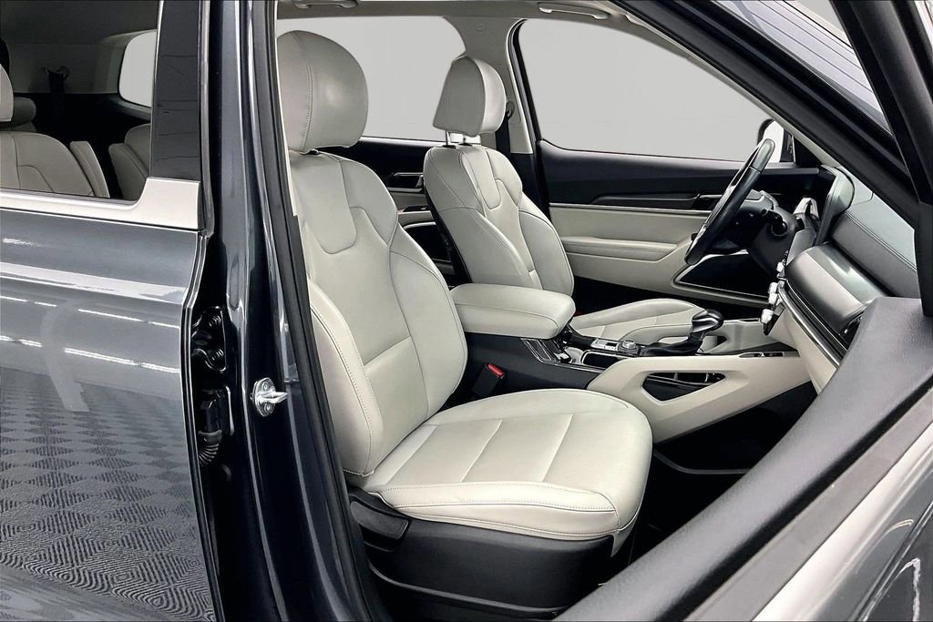 Used 2024 Kia Telluride S w/ S Sunroof Package AWD/4WD image 9
