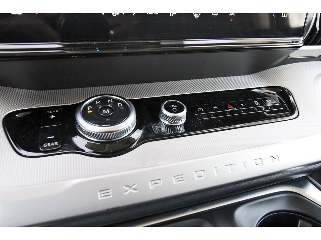 Certified 2025 Ford Expedition Max Active RWD image 26