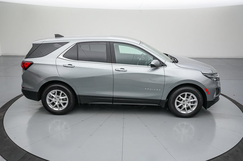 Used 2024 Chevrolet Equinox LT FWD image 3