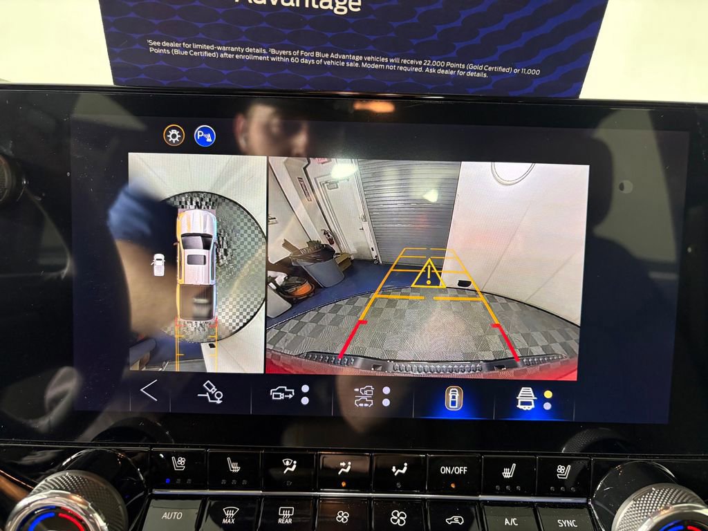 Used 2026 Chevrolet Colorado ZR2 w/ Technology Package image 18