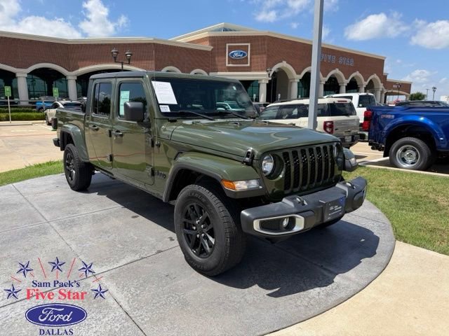Used 2021 Jeep Gladiator Sport AWD/4WD image 1