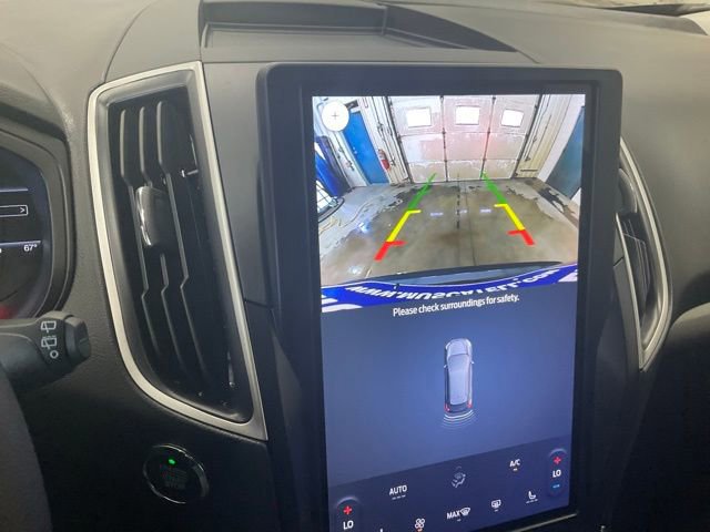 Certified 2023 Ford Edge SEL image 11