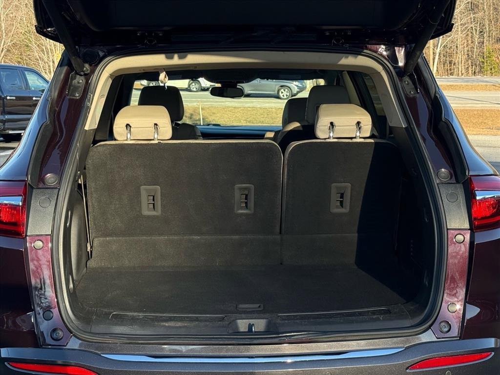 Used 2018 Buick Enclave Premium image 16