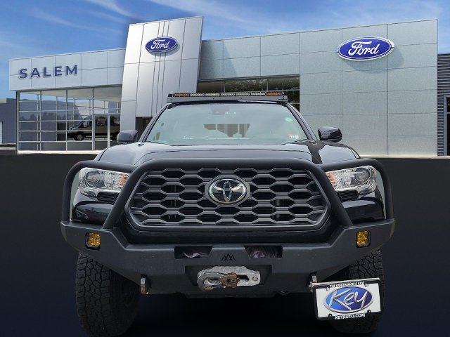 Used 2021 Toyota Tacoma TRD Off-Road w/ Technology Package AWD/4WD image 7