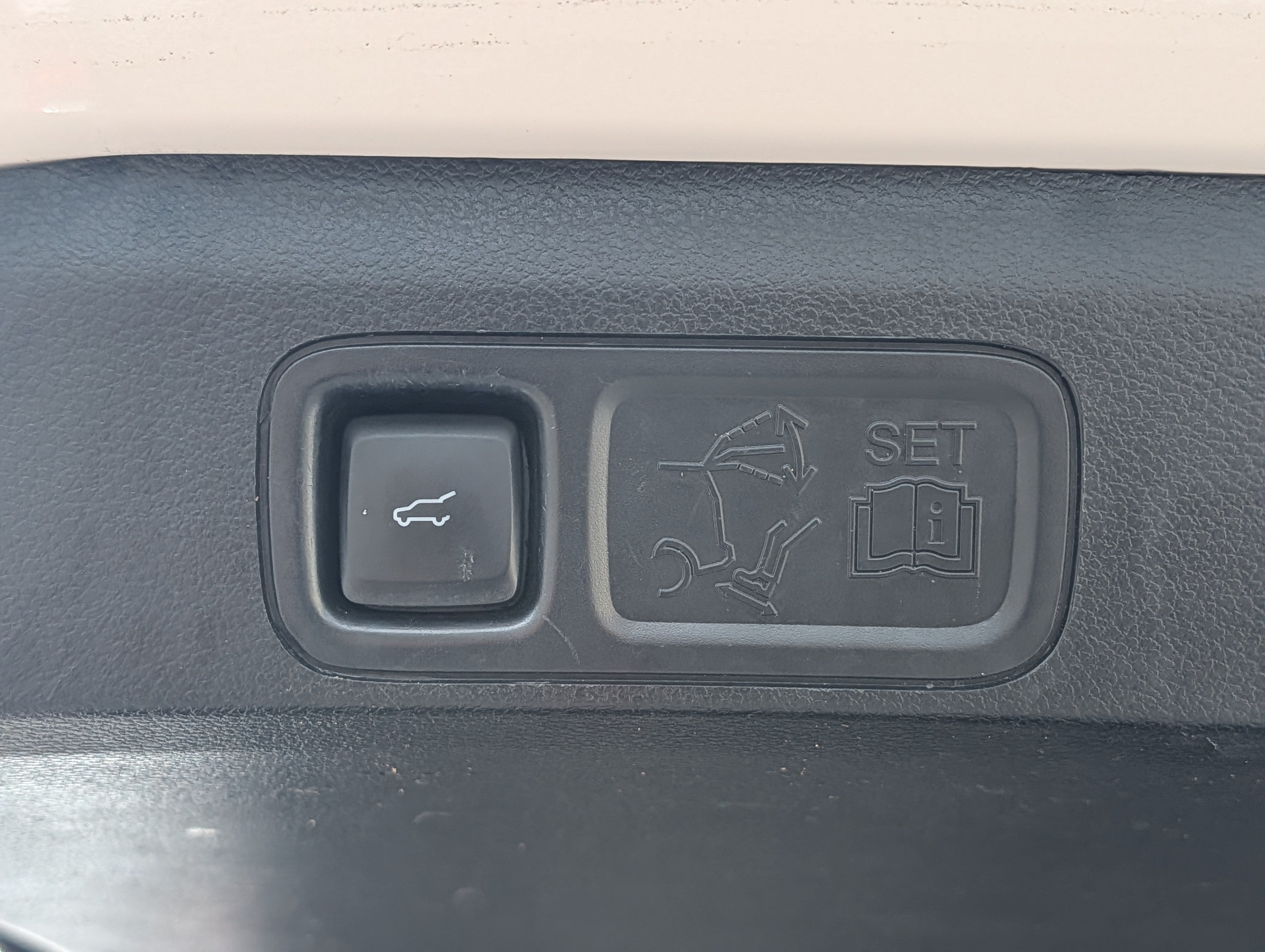 Certified 2019 Ford Expedition Max Platinum RWD image 14
