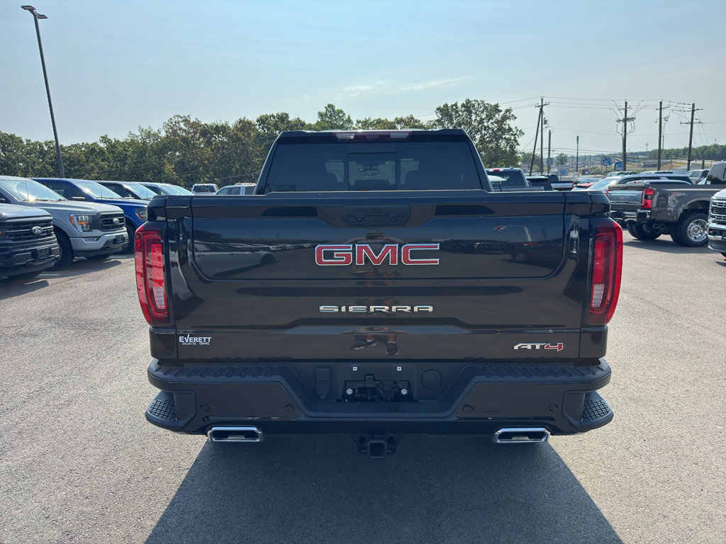 Used 2024 GMC Sierra 1500 AT4 w/ Technology Package AWD/4WD image 6