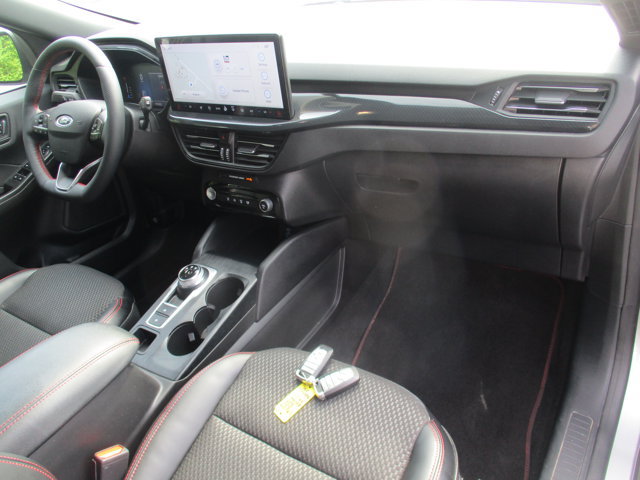Certified 2023 Ford Escape ST-Line w/ Tech Pack #1 AWD/4WD image 33