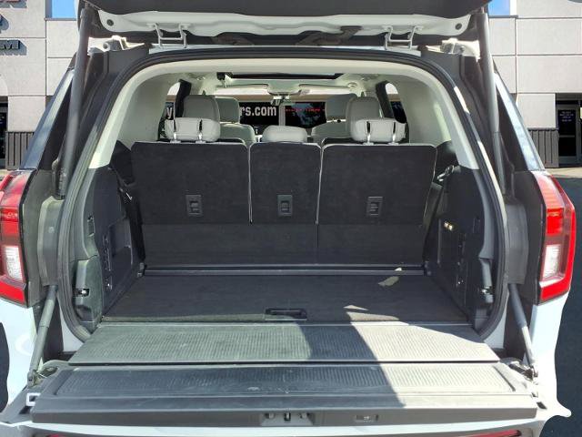 Certified 2025 Ford Expedition Active AWD/4WD image 23