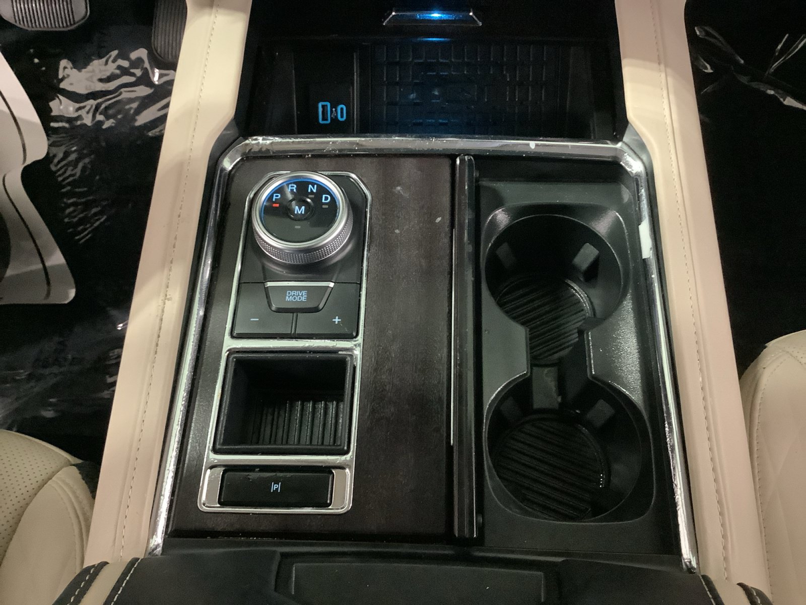 Certified 2023 Ford Expedition Platinum RWD image 15