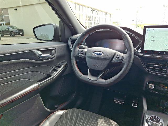 Certified 2023 Ford Escape ST-Line w/ Tech Pack #1 AWD/4WD image 15