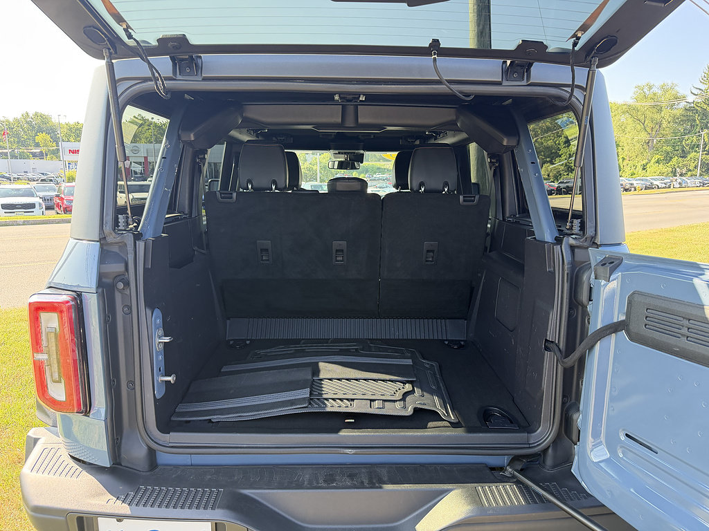Certified 2023 Ford Bronco Badlands w/ Sasquatch Package AWD/4WD image 6