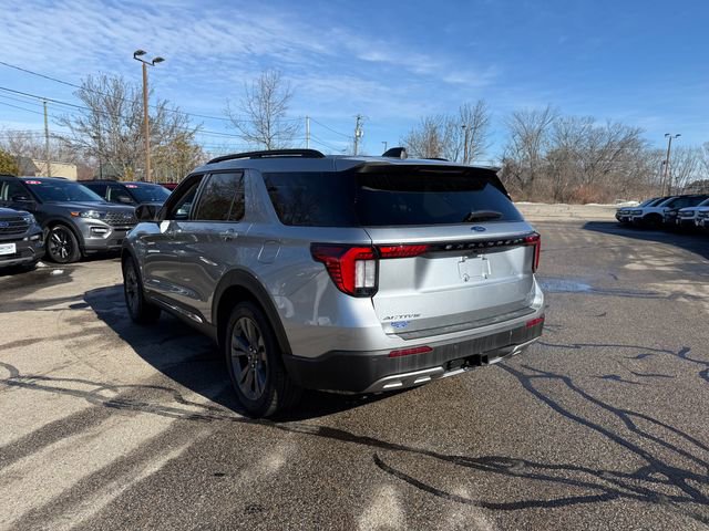 Certified 2025 Ford Explorer Active w/ Active Comfort Package image 24