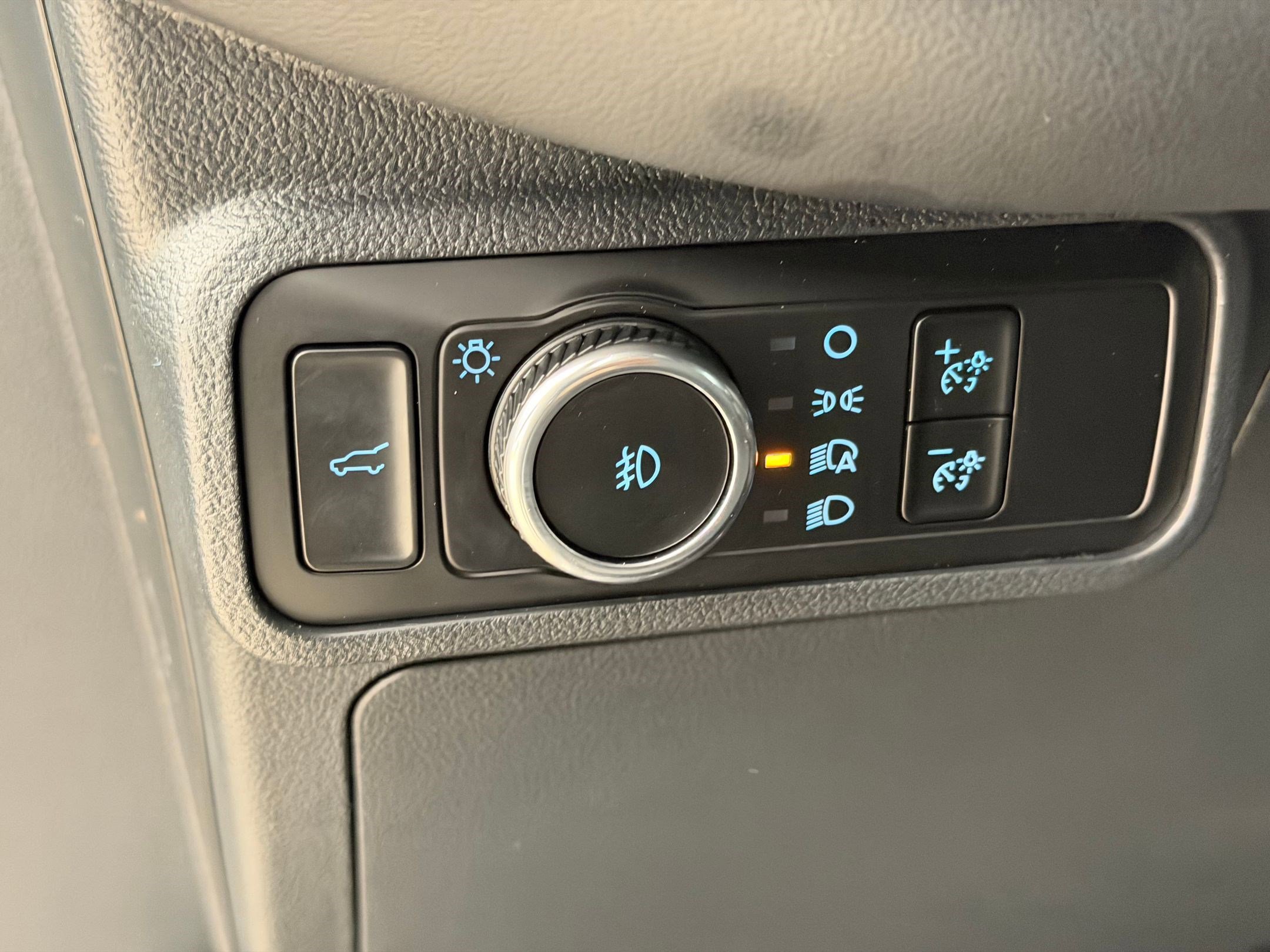 Certified 2025 Ford Explorer ST-Line w/ ST-Line Street Pack image 24