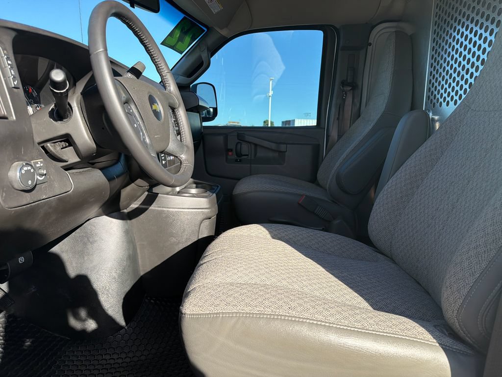 Used 2022 Chevrolet Express 2500 w/ Driver Convenience Package RWD image 14