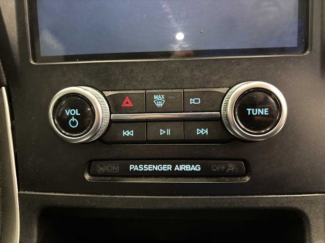 Certified 2024 Ford Edge SE w/ Black Appearance Package image 35