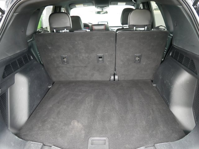Certified 2025 Ford Escape ST-Line AWD/4WD image 10