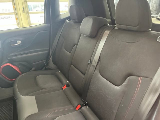 Used 2018 Jeep Renegade Trailhawk w/ UConnect 8.4 Nav Group AWD/4WD image 45