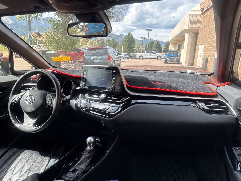 Used 2019 Toyota C-HR XLE FWD image 27