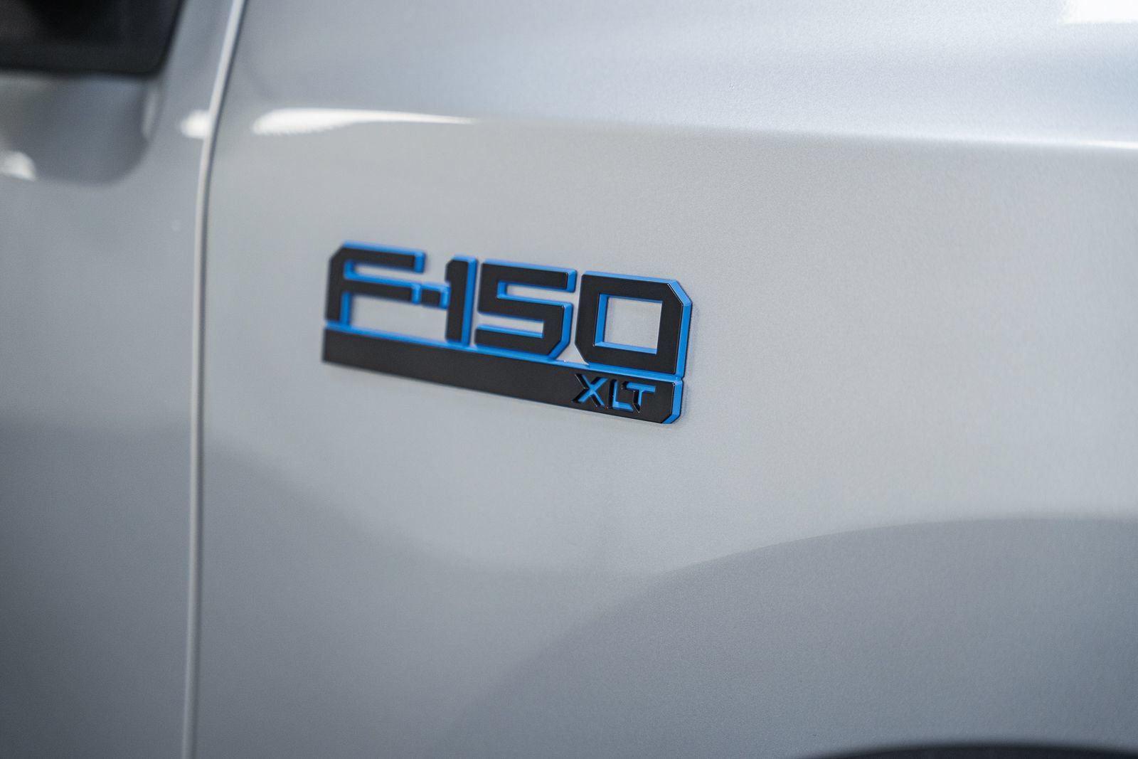 Certified 2024 Ford F150 Lightning XLT AWD/4WD image 11