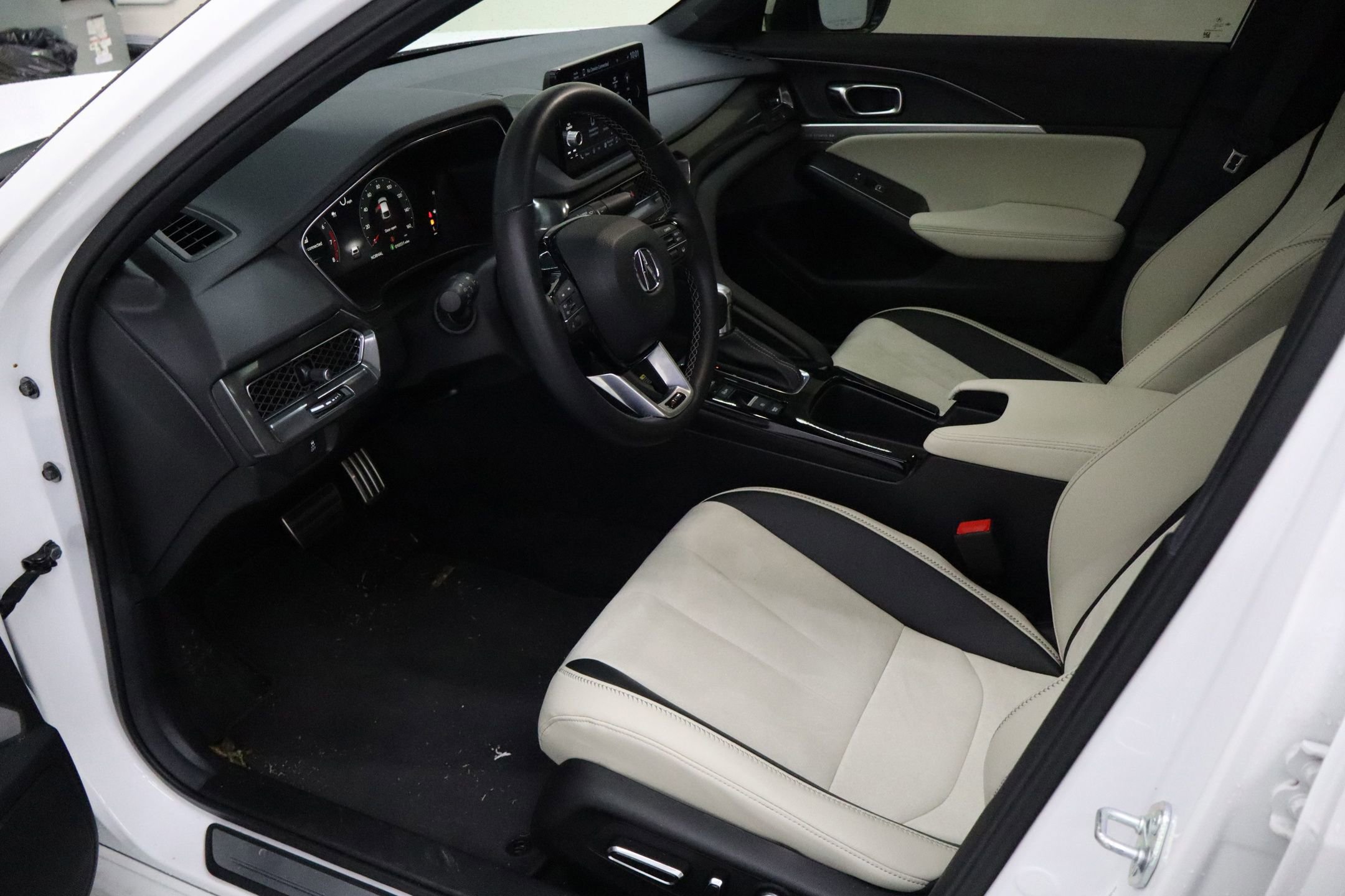 Used 2025 Acura Integra A-Spec image 24