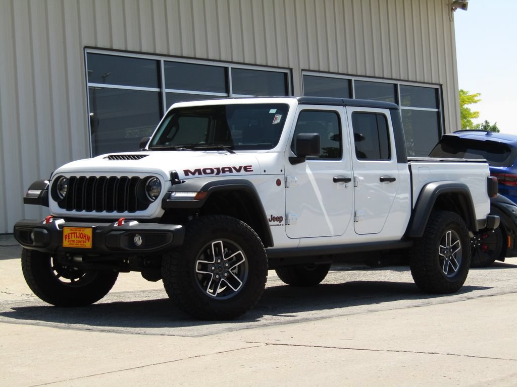 Used 2024 Jeep Gladiator Mojave AWD/4WD image 12