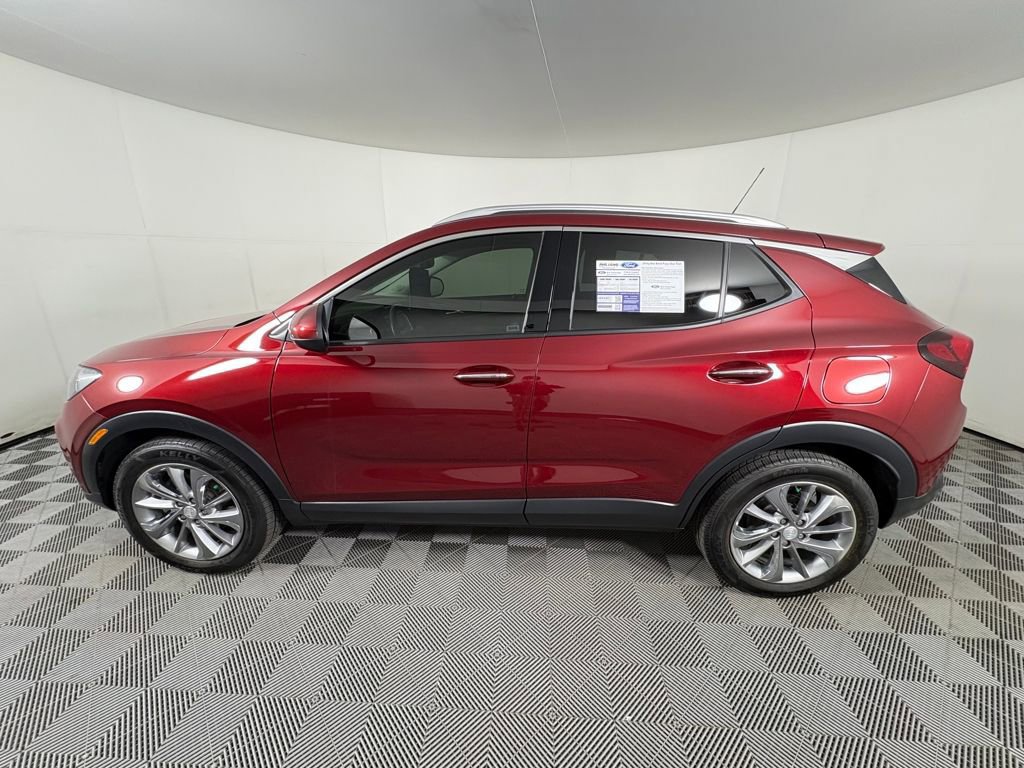 Used 2023 Buick Encore GX Essence w/ Experience Buick Package image 2