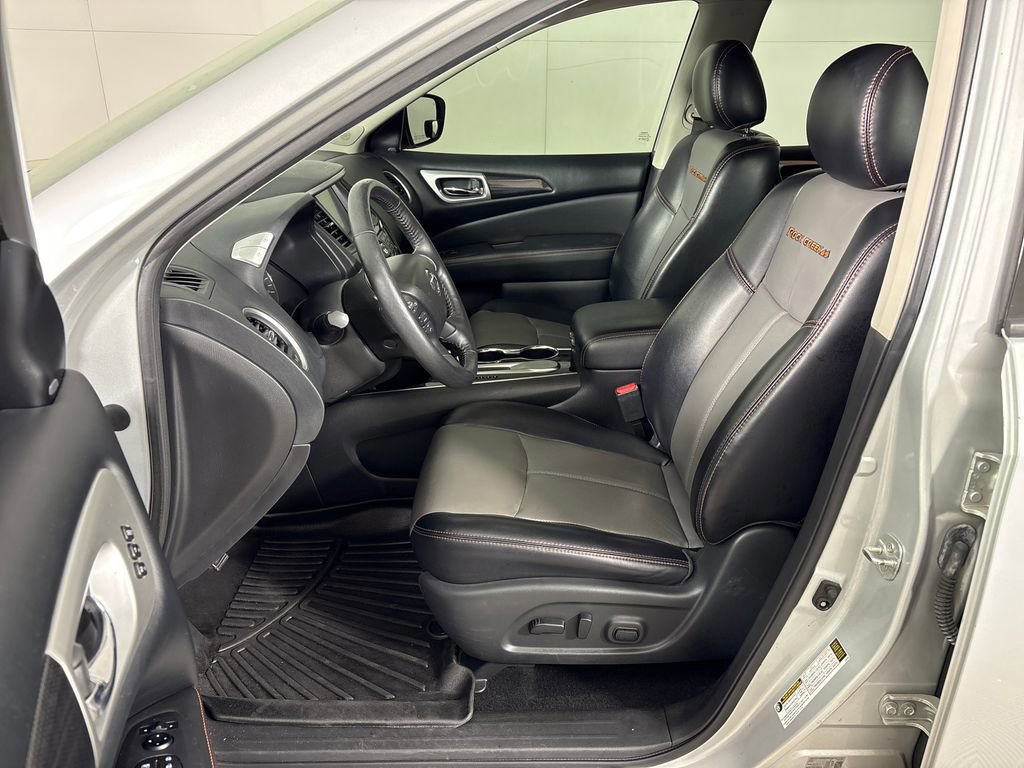 Used 2020 Nissan Pathfinder SL image 30