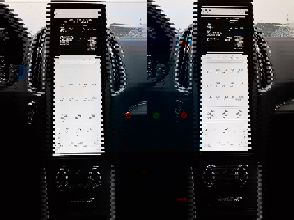 Certified 2024 Ford Edge ST-Line image 17