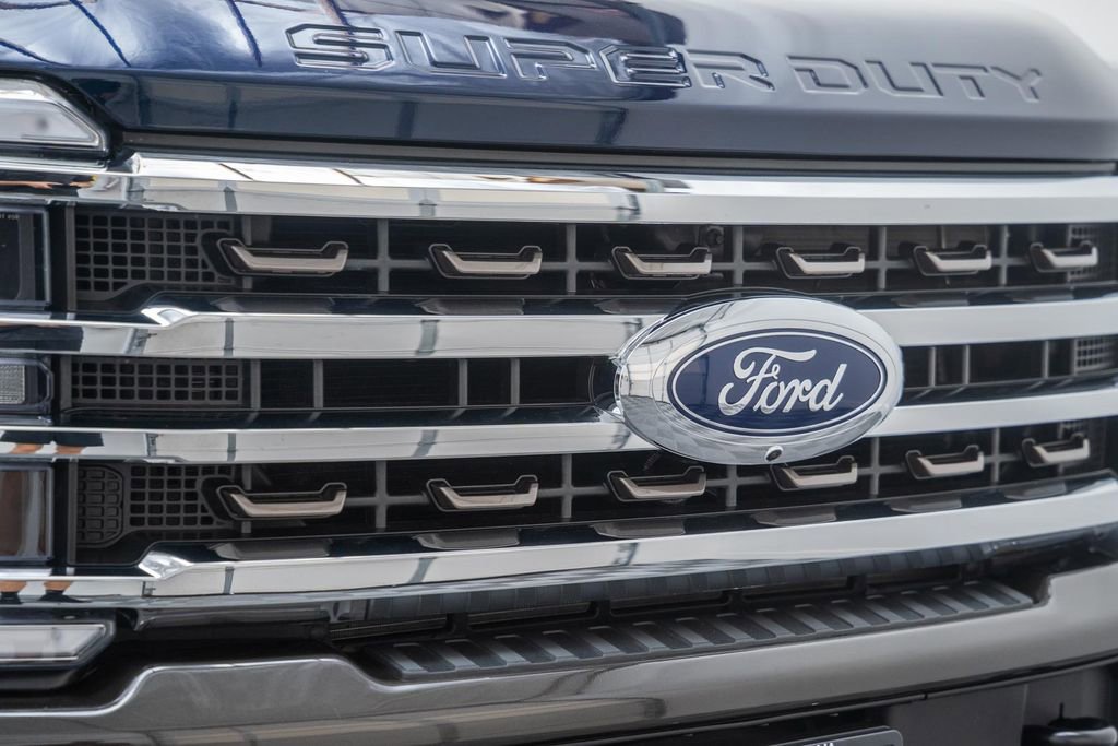 Certified 2025 Ford F250 King Ranch AWD/4WD image 12