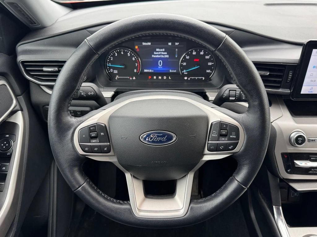 Certified 2022 Ford Explorer XLT w/ Equipment Group 202A AWD/4WD image 12