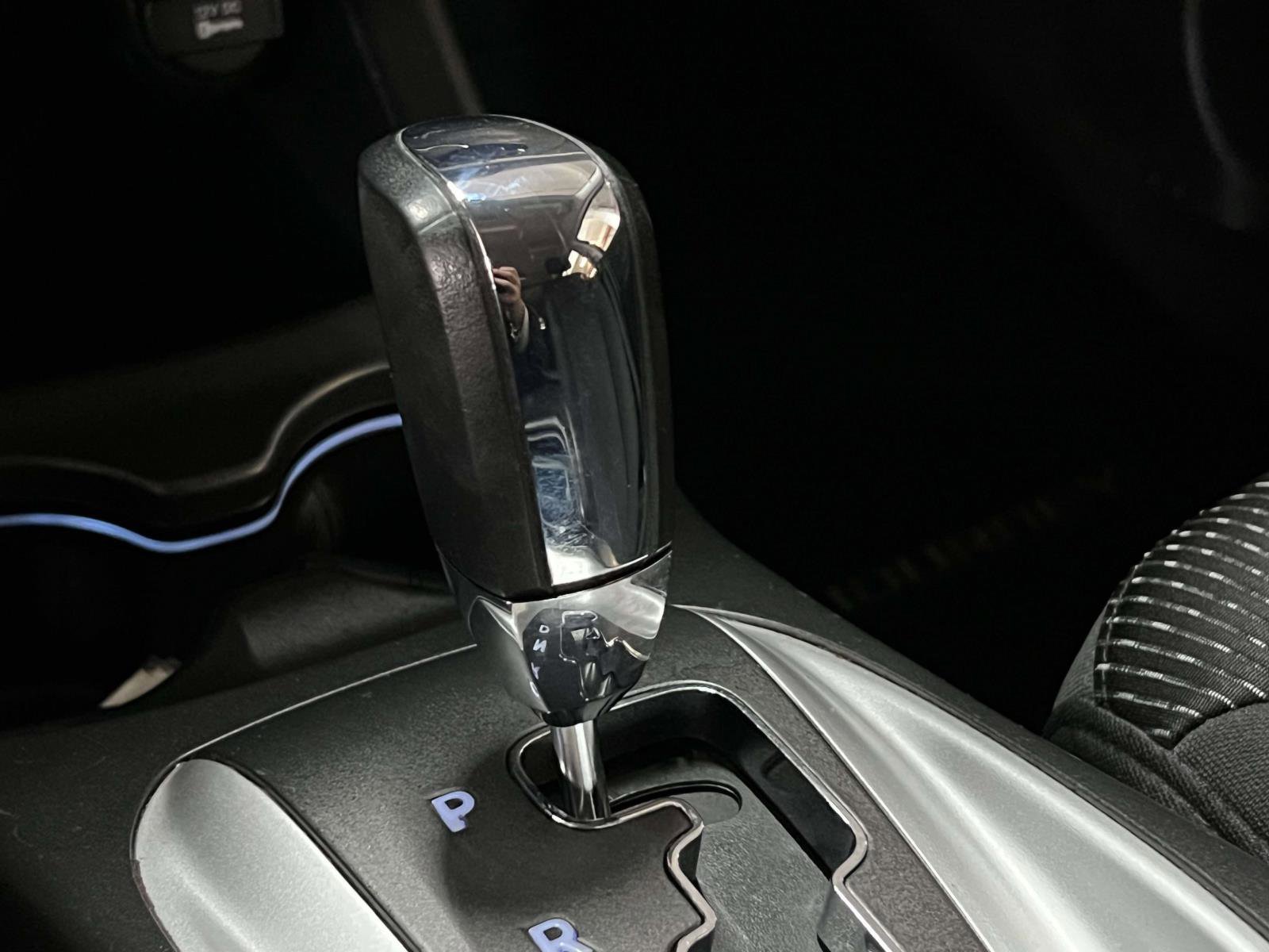 Used 2017 Dodge Journey SE image 28