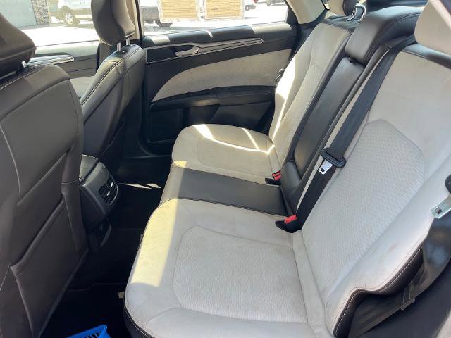 Certified 2019 Ford Fusion SE w/ Equipment Group 151A FWD image 19
