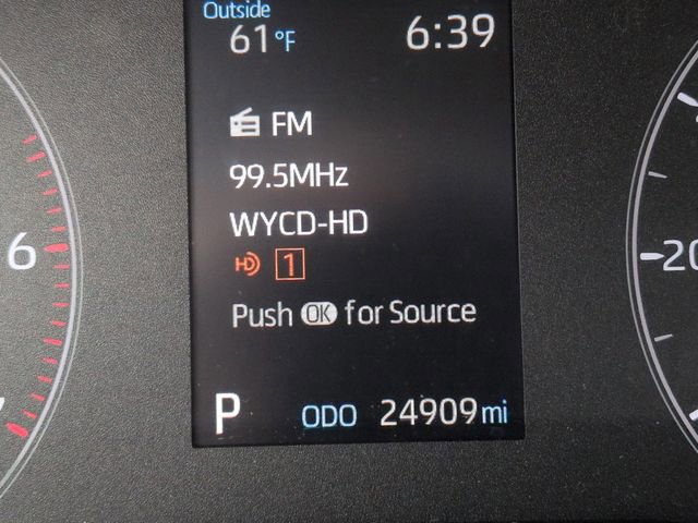 Used 2024 Toyota Corolla LE AWD/4WD image 9