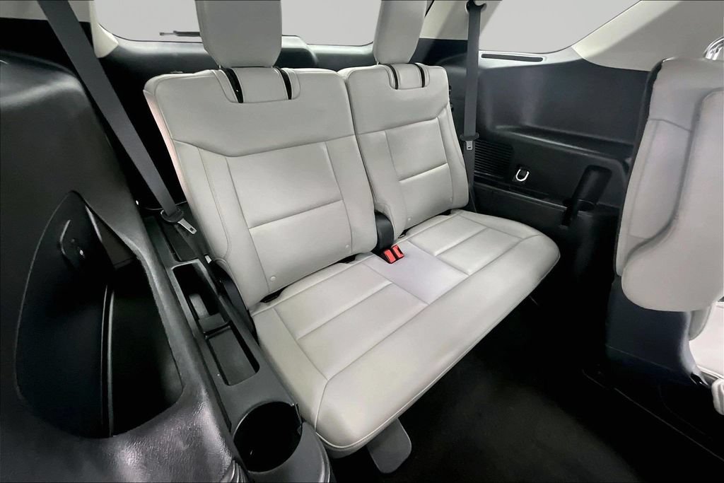 Certified 2025 Ford Explorer Active w/ Active Comfort Package AWD/4WD image 28