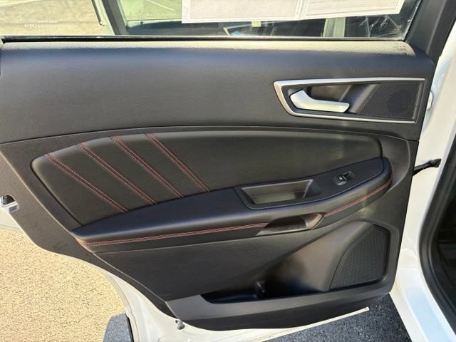 Certified 2022 Ford Edge ST-Line w/ Class II Trailer Tow Package AWD/4WD image 29