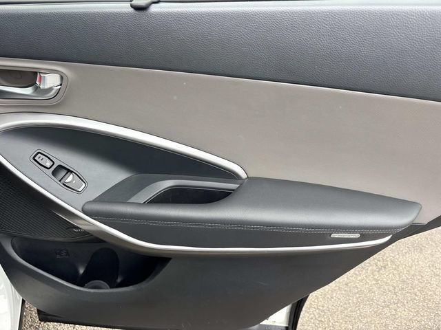 Used 2019 Hyundai Santa Fe XL FWD image 21