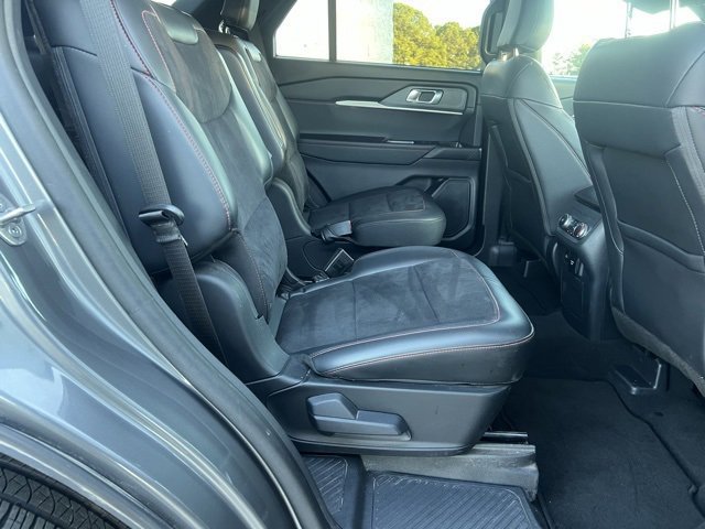 Certified 2025 Ford Explorer ST image 7