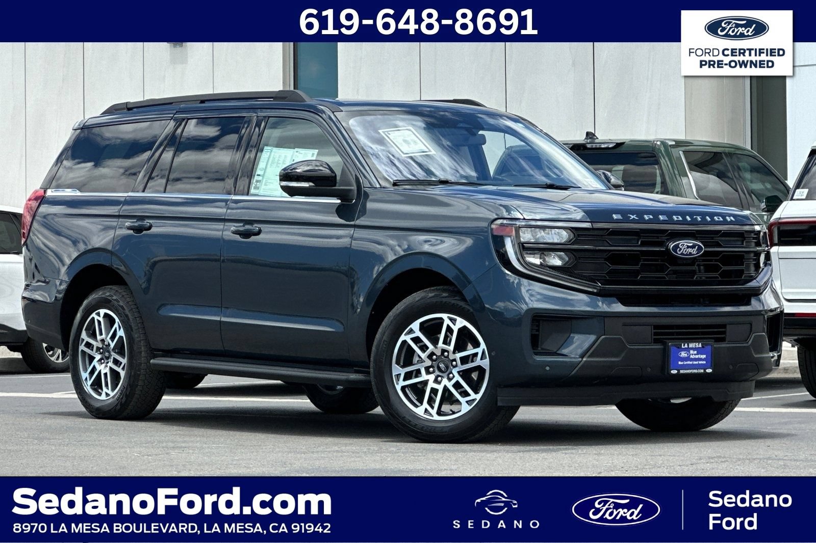 Certified 2025 Ford Expedition Active AWD/4WD image 1