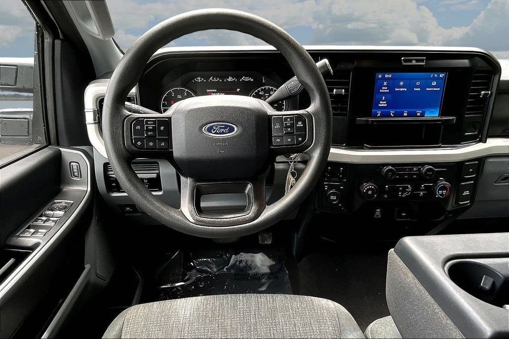 Certified 2025 Ford F250 XLT AWD/4WD image 11