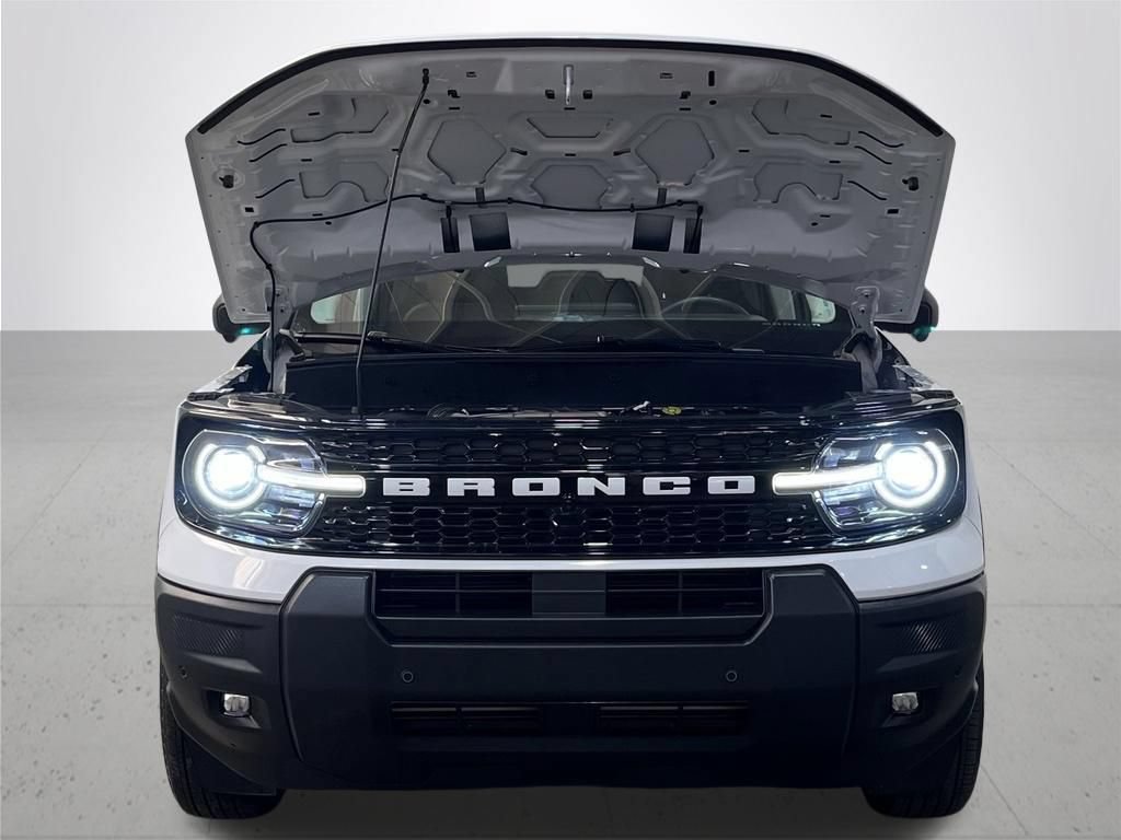 Certified 2025 Ford Bronco Sport Outer Banks w/ Outer Banks Tech Package+ AWD/4WD image 6