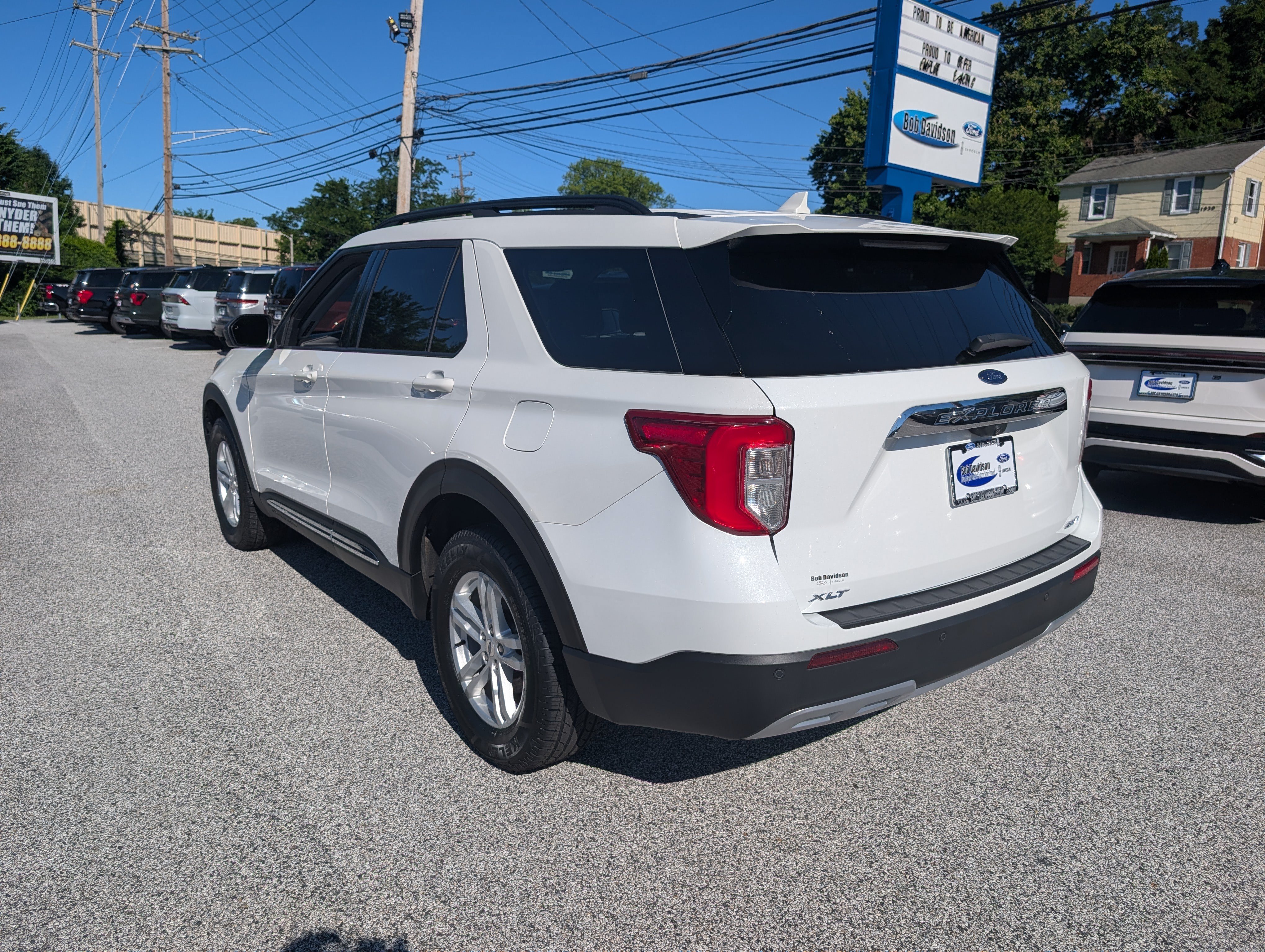 Certified 2022 Ford Explorer XLT w/ Equipment Group 202A AWD/4WD image 5