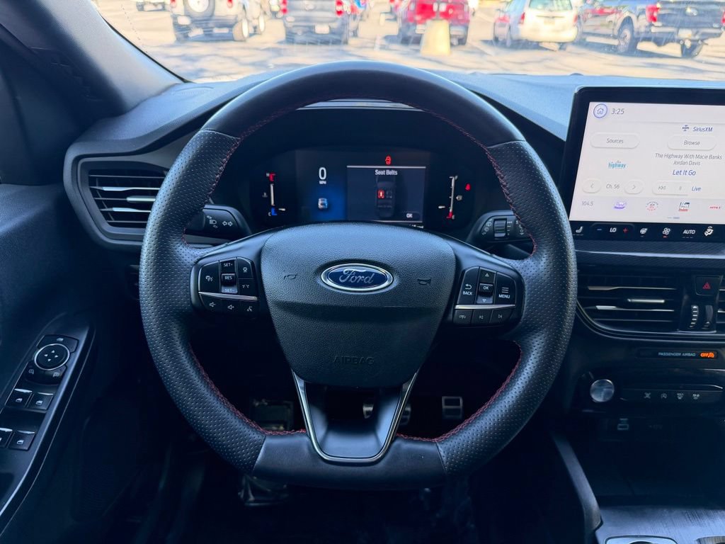 Certified 2023 Ford Escape ST-Line w/ Tech Pack #1 AWD/4WD image 16