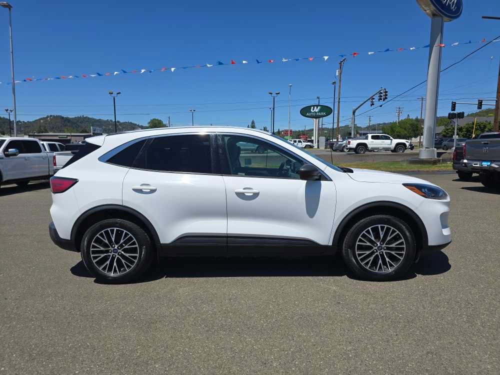 Certified 2022 Ford Escape SE w/ Convenience Package FWD image 6