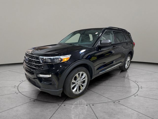 Certified 2023 Ford Explorer XLT w/ Equipment Group 202A AWD/4WD image 8