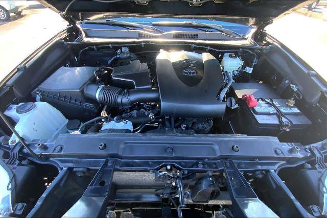 Used 2020 Toyota Tacoma TRD Off-Road w/ Technology Package image 30