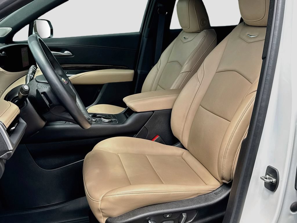 Used 2024 Cadillac XT4 Premium Luxury FWD image 22